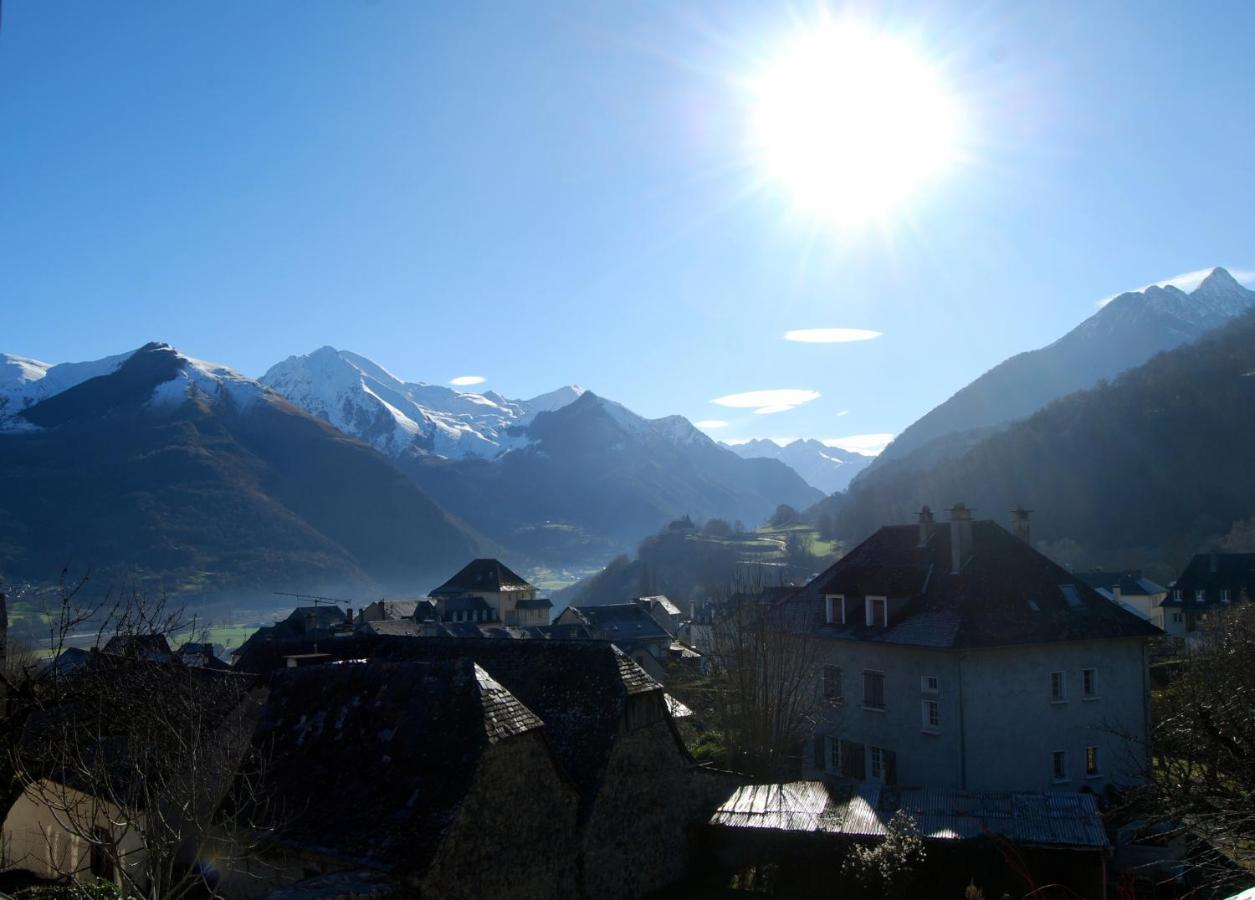 Hôtel Les Rochers Saint-Savin (Hautes-Pyrenees) Exterior foto