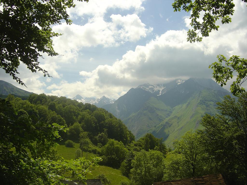 Hôtel Les Rochers Saint-Savin (Hautes-Pyrenees) Exterior foto