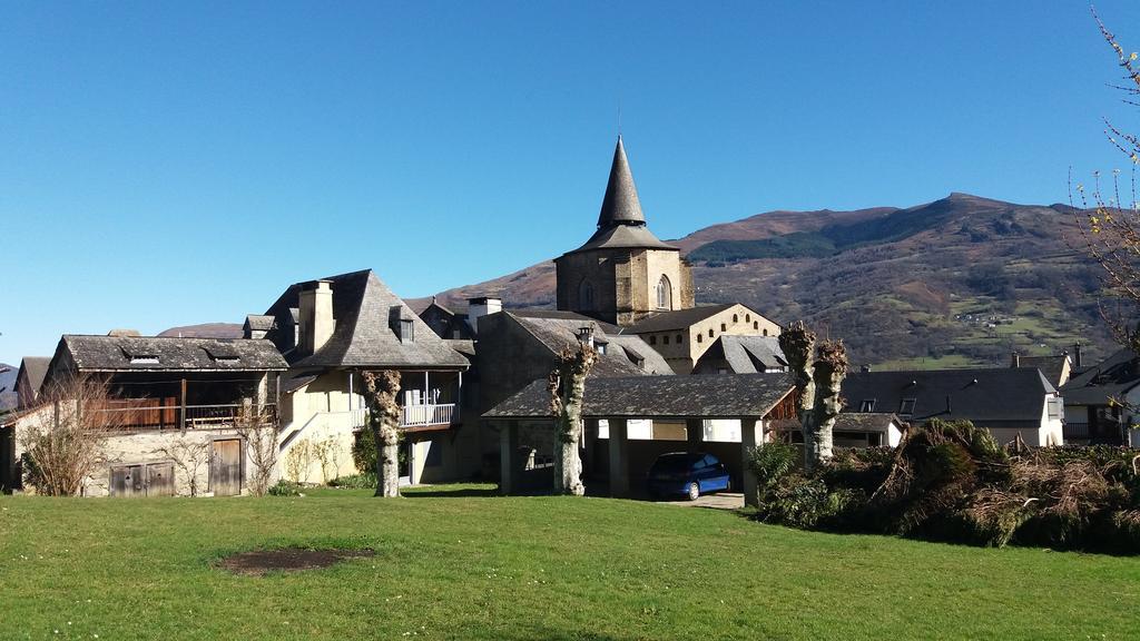 Hôtel Les Rochers Saint-Savin (Hautes-Pyrenees) Exterior foto